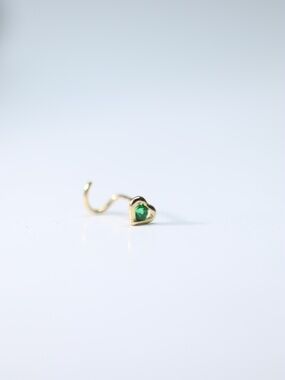 14kt.Gold Green Emerald Corkscrew Solid Gold Nose Piercing Tiny 14k Mark New